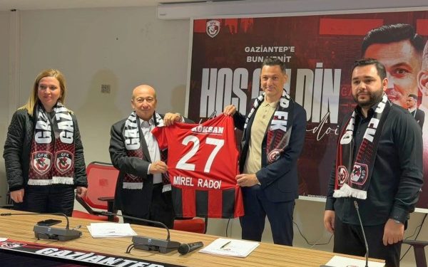 Mărturisirea-șoc: „Îi mulțumesc lui Donald Trump, altfel nu eram aici!”