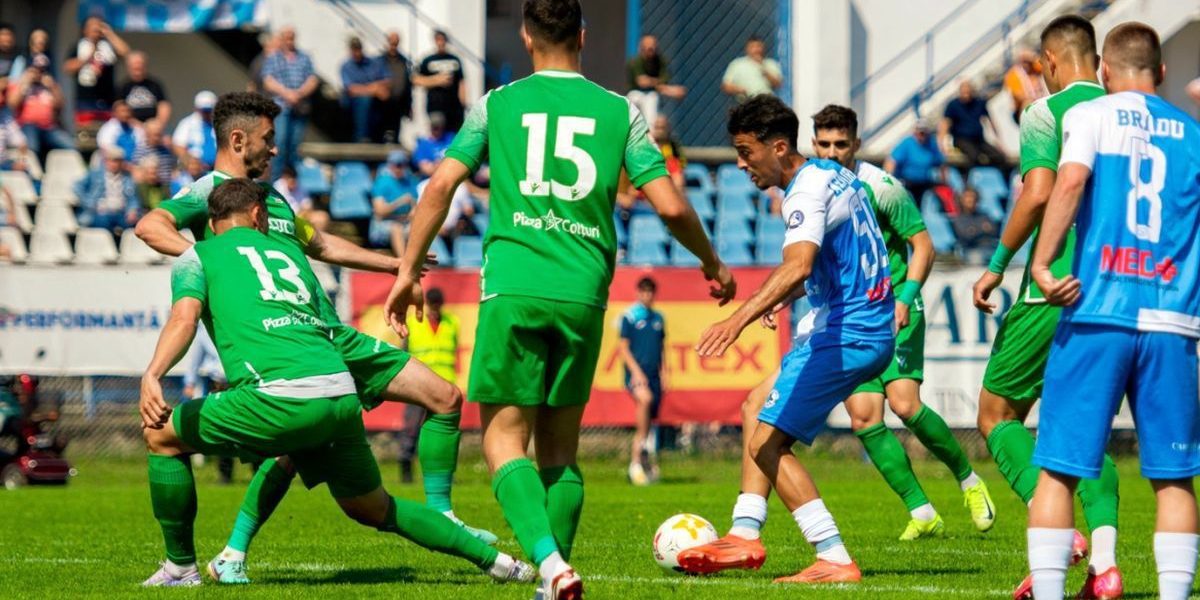 Bacău șochează în Liga 2: Surprize mari și la Bistrița