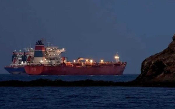 Armata iraniană a anunțat sâmbătă că navele irakiene pot tranzita liber Strâmtoarea Ormuz, o zonă strategică crucială pentru traficul mondial de petrol și mărfuri, după aproape doi ani de blocadă impusă de Teheran