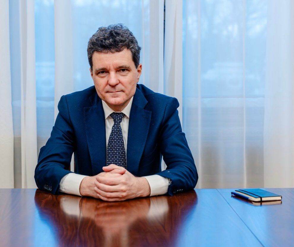 Președintele Nicuşor Dan a declarat luni, cu ocazia Zilei Internaționale a Romilor, că pentru o integrare reală a comunităților rome în societate este esențial accesul egal la educație