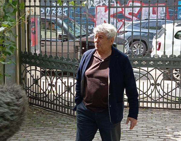 Fostul selecționer al echipei naționale de fotbal a României, Mircea Lucescu, a încetat din viață marți, la vârsta de 80 de ani