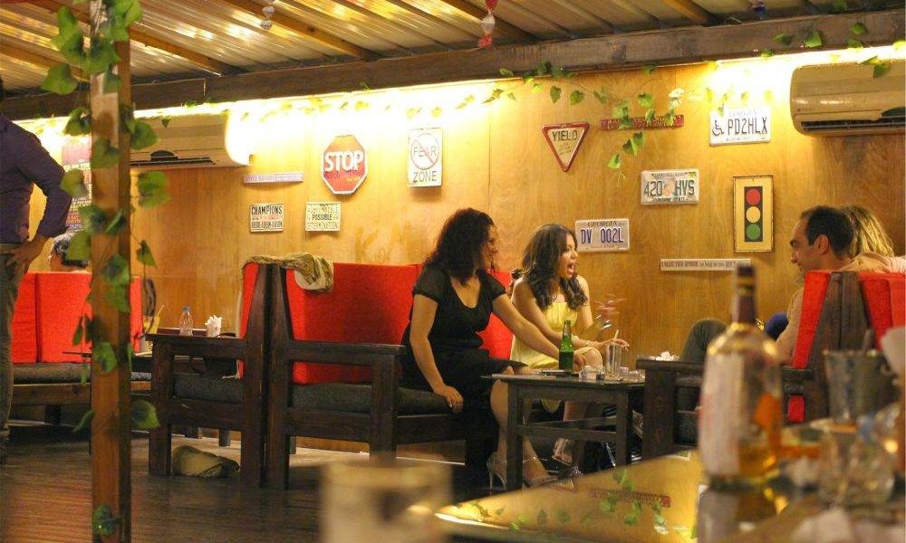 USR cere interzicerea țigărilor electronice în spațiile publice închise
