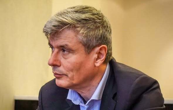 Europarlamentarul PNL Virgil Popescu a transmis luni un mesaj clar referitor la tensiunile din interiorul scenei politice românești, afirmând că niciun liberale nu va accepta ca PSD să-i schimbe premierul sau, eventual, președintele de partid
