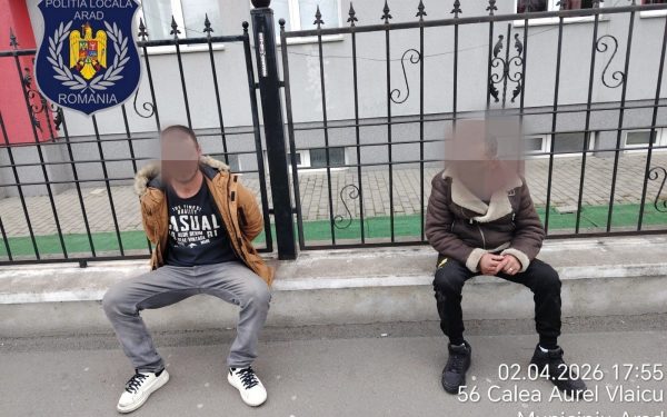 Doi bărbați implicați într-un conflict violent în centrul Aradului au fost imobilizați de polițiștii locali, după ce incidentul s-a degenerat în agresiuni fizice reciproce