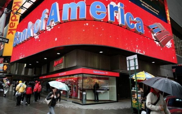 Bank of America urcă spectaculos în topul dealerilor de obligațiuni externe ale României Bank of America, prin divizia sa BofA Securities, a reușit o ascensiune impresionantă, devenind cel mai important jucător internațional pe piața tranzacționării datoriei externe a României