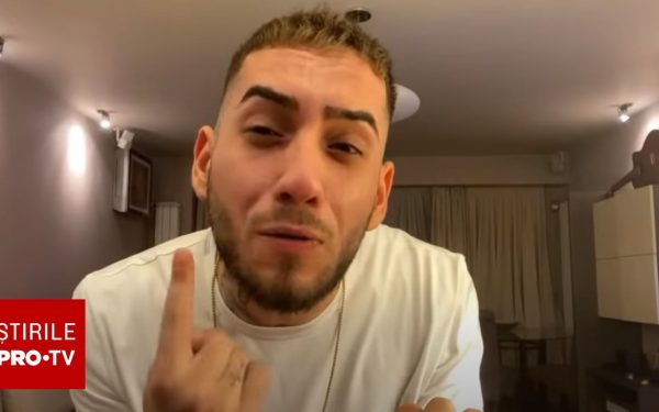 Fulgy s-a baricadat în locuință, intervenție de urgență desfășurată în forță Un incident grav a avut loc noaptea trecută în Capitală, când Fulgy, fiul unor personalități din spațiul public, a refuzat să coopereze și s-a barricadat în locuința sa, necesitând intervenția mai multor echipaje speciale