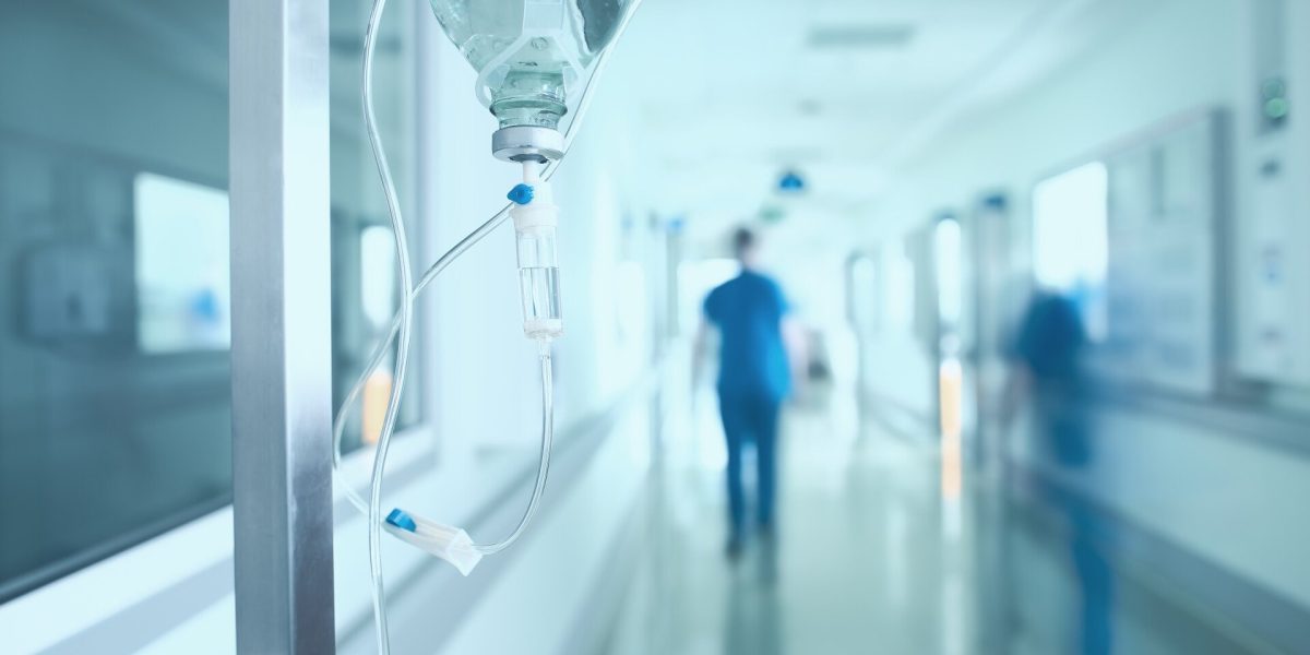 Fenomen Neașteptat la Urgențe: Săptămâna Mare, Perioada cu Cele Mai Puține Agresiuni Fizice și Cazuri de Alcoolism Săptămâna Mare, o perioadă încărcată de semnificații religioase și tradiții specifice, se remarcă printr-o scădere semnificativă a numărului de prezentări în unitățile de primire urgențe (UPU), în special cele legate de agresiuni fizice și consum excesiv de alcool