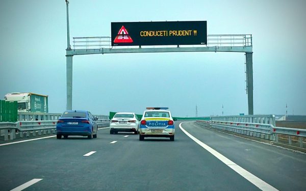Circulația pe Autostrada A7 va fi restricționată joi Traficul rutier va fi restricționat joi, 9 aprilie, pe Autostrada A7, la kilometrul 54+690, pe sensul de mers București – Focșani, pentru efectuarea unor verificări tehnice