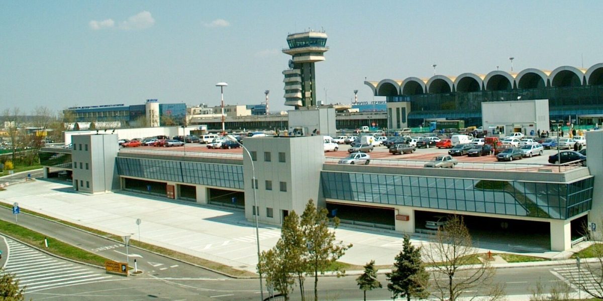 Parcarea Otopeni intră în modernizare: 400 de locuri, blocate temporar