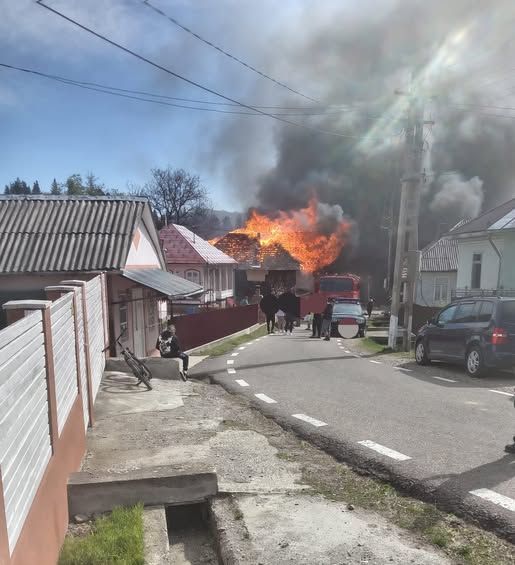 Bolojan, după incendiul din Vrancea: Guvernul promite ajutor pentru sinistrați