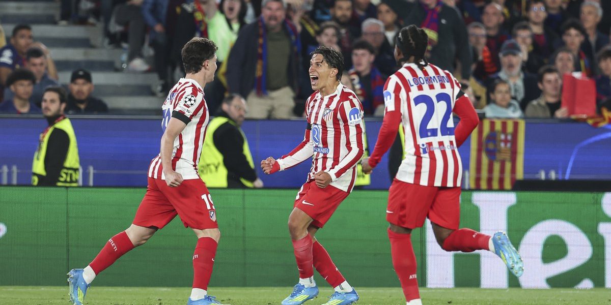 Barcelona, învinsă surprinzător de Atletico Madrid în Liga Campionilor Barcelona a suferit o înfrângere neașteptată în fața lui Atletico Madrid, scor 0-2, în prima manșă a sferturilor de finală ale Ligii Campionilor