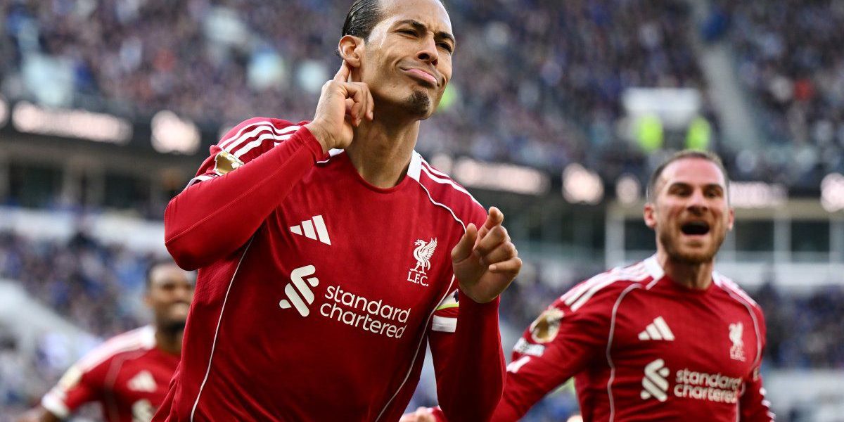 Van Dijk, eroul din prelungiri: Liverpool, victorie dramatică în derby-ul „Merseyside”