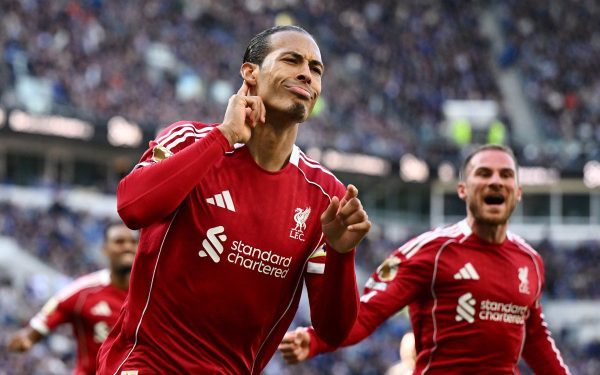 Van Dijk, eroul din prelungiri: Liverpool, victorie dramatică în derby-ul „Merseyside”