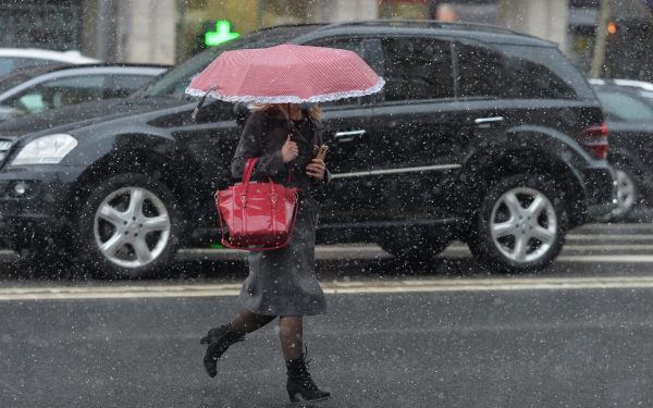 Vremea din România va continua să fie una instabilă în săptămâna care urmează, cu temperaturi peste medie în zilele de luni, apoi în scădere treptată, până în mijlocul săptămânii