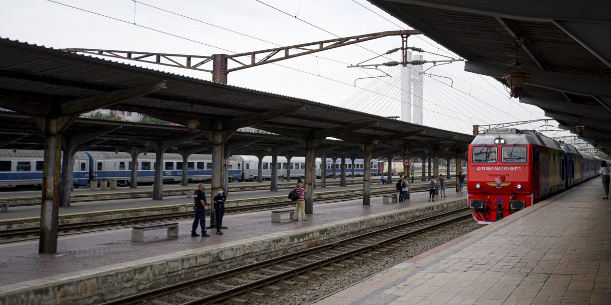 Blocaj major pe ruta București Nord-Chitila: Trenurile, date peste cap până în mai