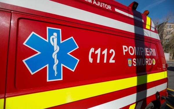 Accident GROAZNIC în Bistrița-Năsăud: un MORT și doi RĂNIȚI