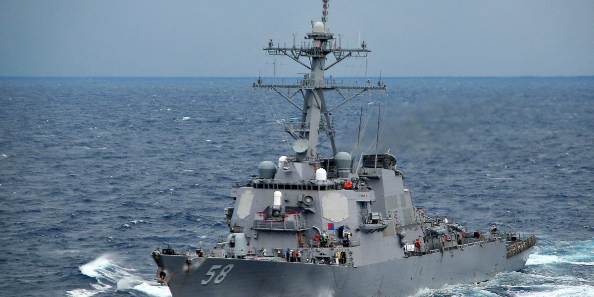 SUA, blocaj total asupra petrolului iranian: Nave interceptate