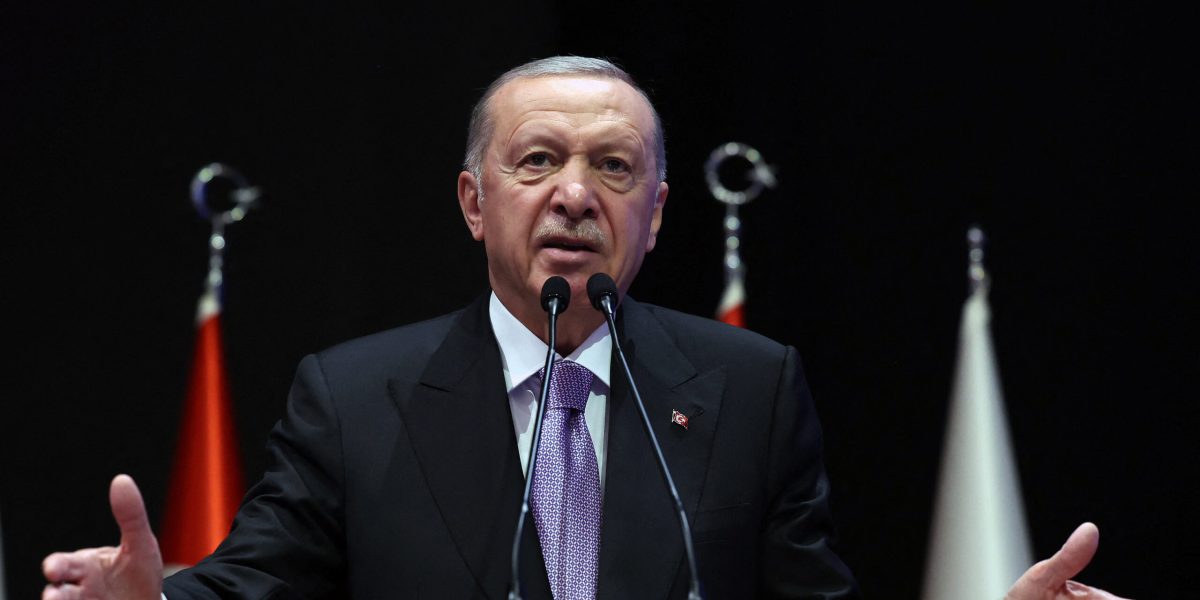 Erdogan face presiuni ca armistițiul SUA-Iran să fie prelungit
