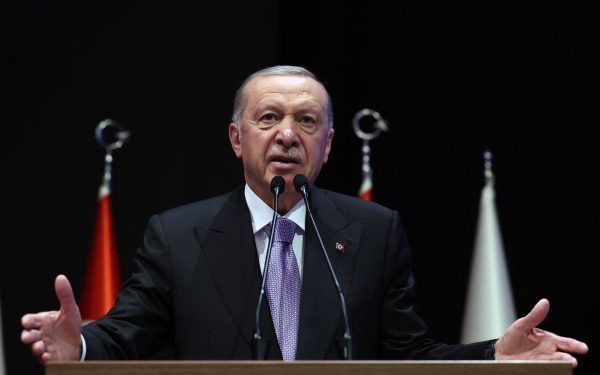 Erdogan face presiuni ca armistițiul SUA-Iran să fie prelungit