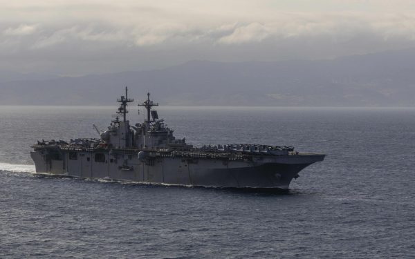 Flotilă americană, în premieră prin Strâmtoarea Ormuz: Tensiuni cu Iranul cresc