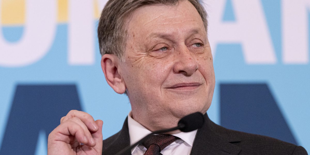 Antonescu: Guvern PNL-USR-UDMR cu susținere. USR, la guvernare acum