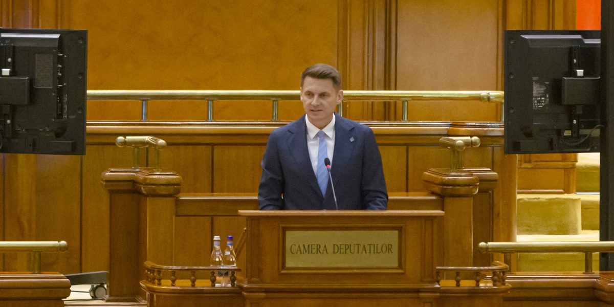 Abrudean: PNL îl vrea din nou pe Bolojan premier, dacă Guvernul cade