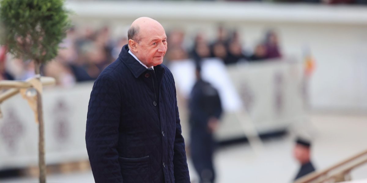 Traian Băsescu: raționalizarea carburanților, soluția pentru evitarea unei crize, plafonarea prețurilor, o greșeală majoră