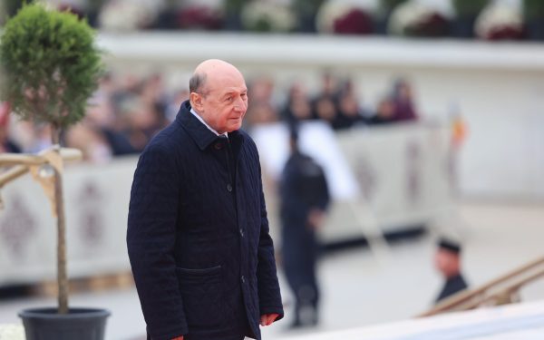 Traian Băsescu: raționalizarea carburanților, soluția pentru evitarea unei crize, plafonarea prețurilor, o greșeală majoră