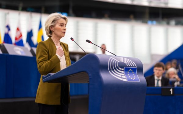Bruxelles, REVOLUȚIE: Verificare vârstă forțată pentru minori pe rețelele sociale!