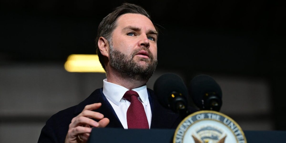 Întâlnire ISTORICĂ SUA-Iran: J.D. Vance, la masa negocierilor, după DECENII