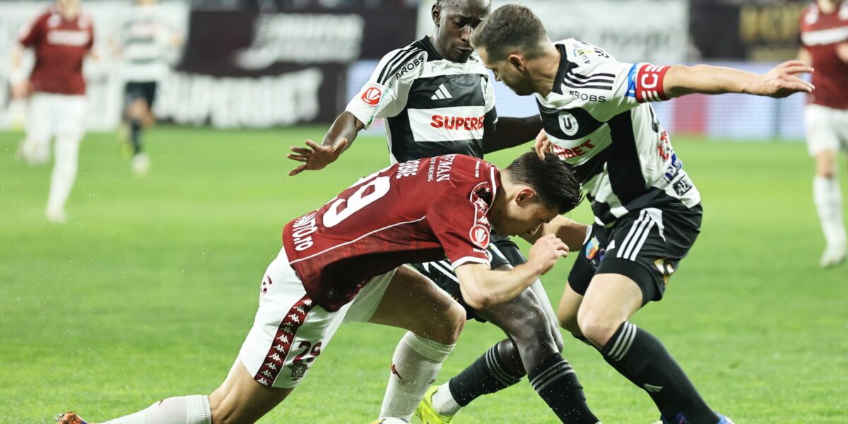 SuperLiga de fotbal în ziua de Paște: derby-uri incendiare în România!