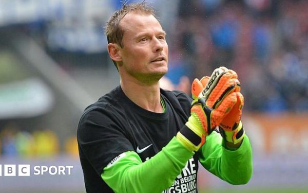 Alex Manninger, fost portar ARSENAL, mort după ce mașina a fost lovită de tren