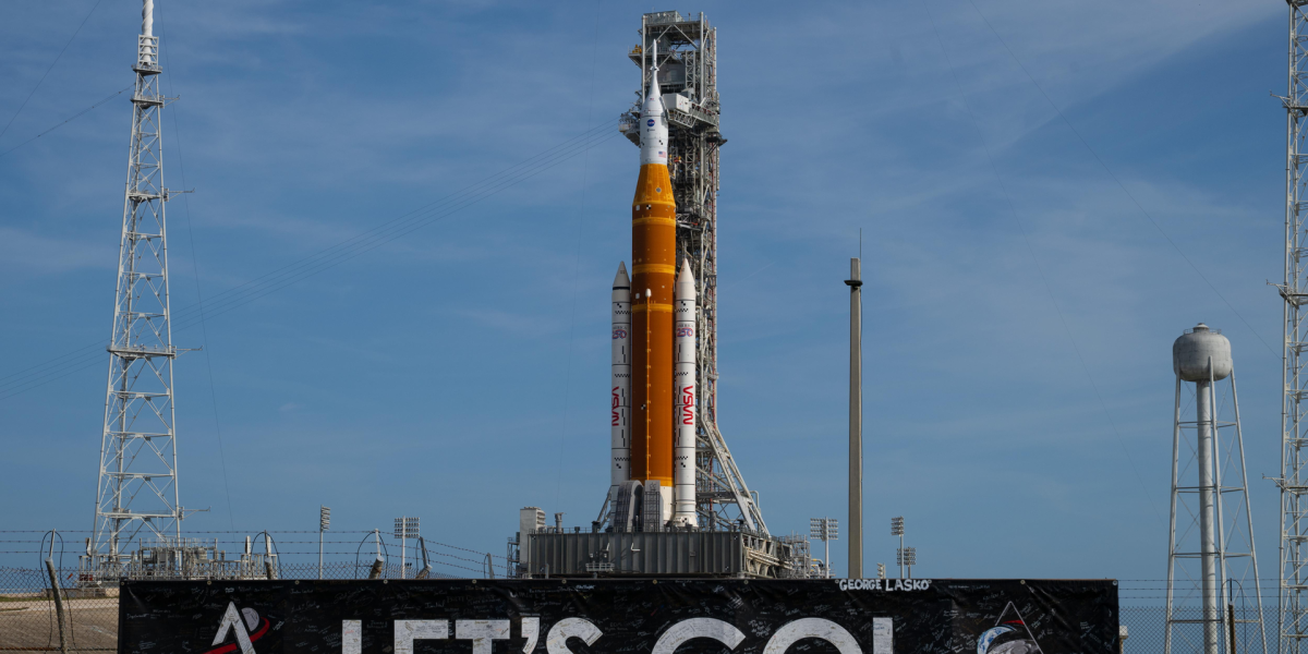 Racheta Artemis II pornește în primă misiune spre Lună