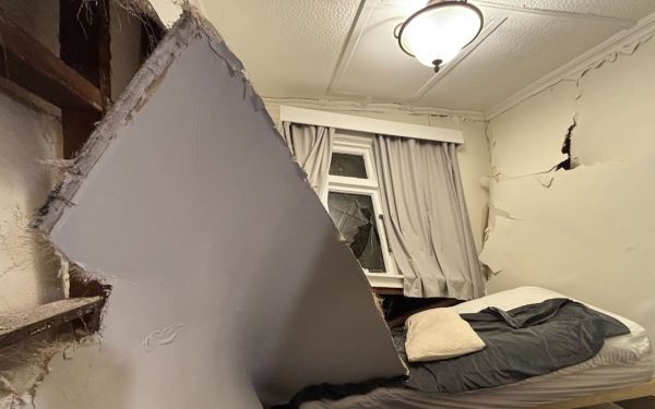 Avalanșă la Wellington: Casă înghițită de pământ, chiriașii dormeau!