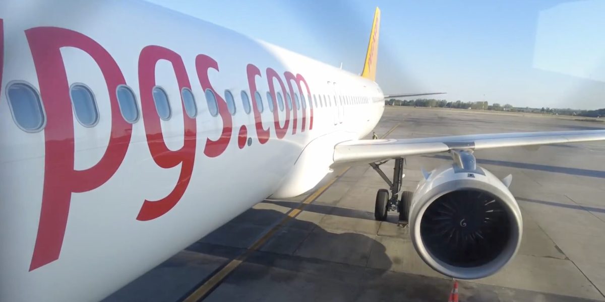 Avion din Sankt Petersburg, alertă de urgență la București după decolare