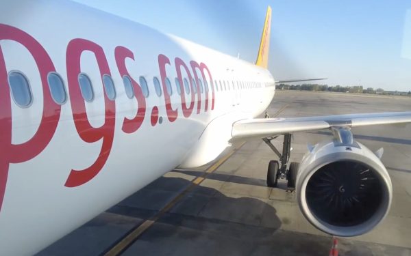 Avion din Sankt Petersburg, alertă de urgență la București după decolare