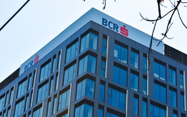 BCR plătește anticipat 700 milioane euro pentru obligațiuni; mișcare strategică?