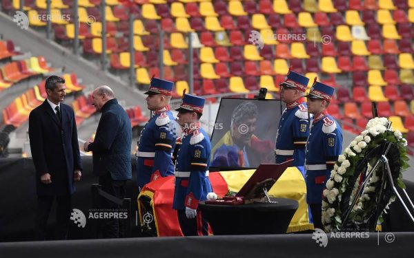 Băsescu, la căpătâiul lui Mircea Lucescu: Ultima reverență pentru antrenor