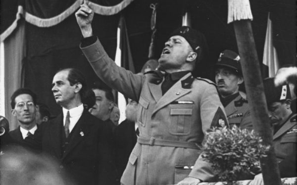 Carpi, Italia: Mussolini, dezonoarat postum. Lagărul evreiesc, motivul deciziei