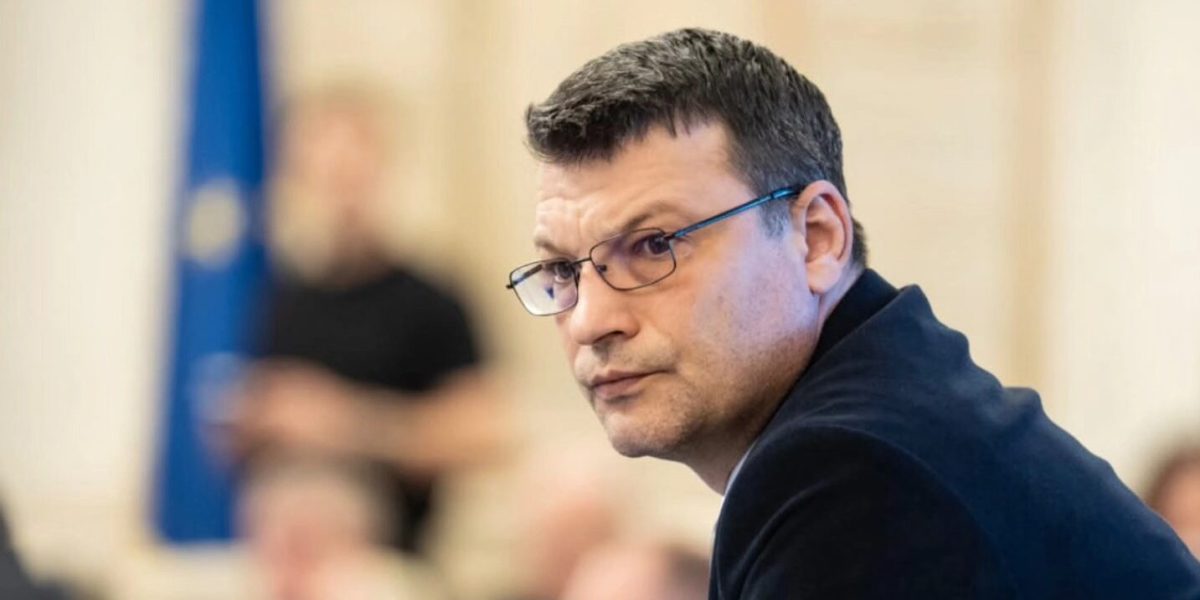 Rodeanu (USR): Reforma companiilor de stat nu vinde țara, ci oprește risipa