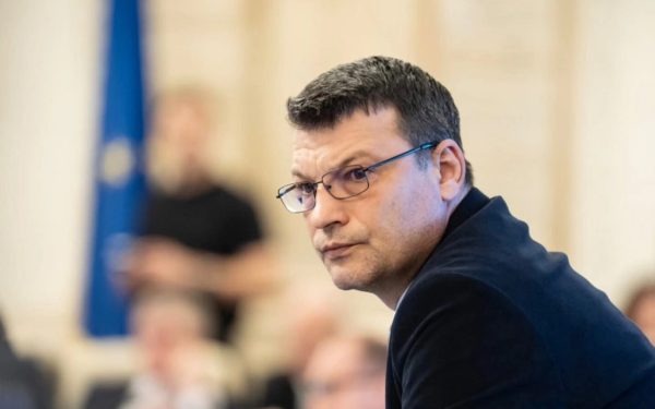 Rodeanu (USR): Reforma companiilor de stat nu vinde țara, ci oprește risipa