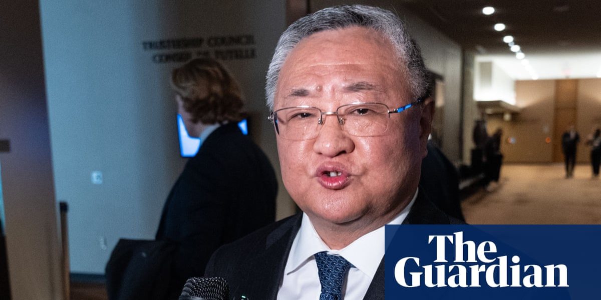 Beijingul, pe valul negocierilor: China, eroul aparent al unui acord de încetare a focului între SUA și Iran China pare să iasă învingătoare din negocierile pentru încetarea focului dintre Statele Unite și Iran, un acord anunțat recent