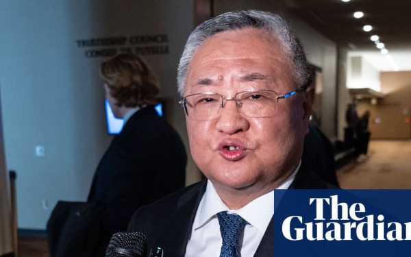 Beijingul, pe valul negocierilor: China, eroul aparent al unui acord de încetare a focului între SUA și Iran China pare să iasă învingătoare din negocierile pentru încetarea focului dintre Statele Unite și Iran, un acord anunțat recent