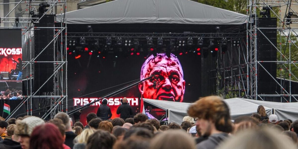 Alegeri decisive pentru Viktor Orban: Lebede negre și bătălia serviciilor secrete din Ungaria