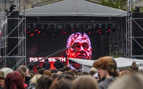 Alegeri decisive pentru Viktor Orban: Lebede negre și bătălia serviciilor secrete din Ungaria