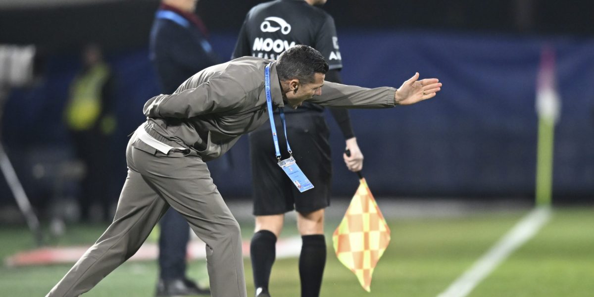 Gâlcă, furios după Craiova: “Doar cei care pot ALERGA vor mai juca!”
