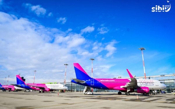 Wizz Air reduce zborurile de pe Aeroportul Internațional Sibiu din 2026 Compania aeriană low-cost Wizz Air va renunța la trei rute regulate către și dinspre Aeroportul Internațional Sibiu, începând cu vara anului 2026
