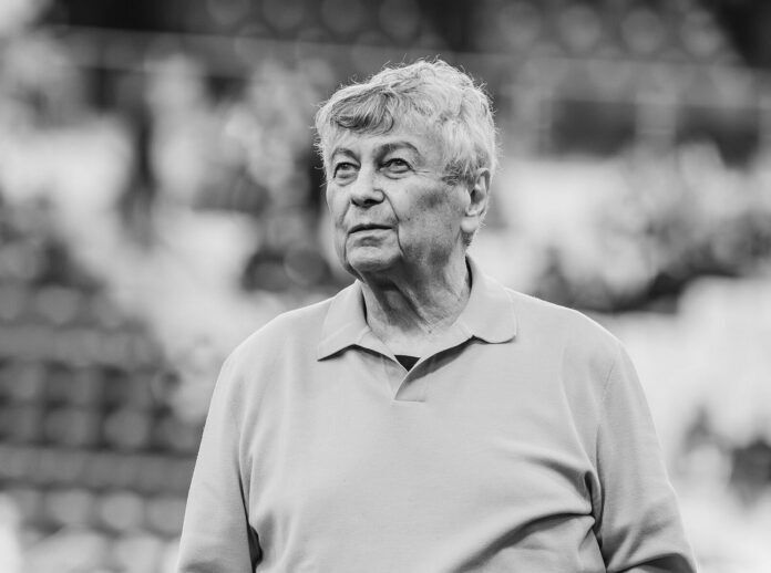 Mircea Lucescu, o Legendă a Fotbalului Românesc, S-a Stins din Viață Fotbalul românesc este în doliu