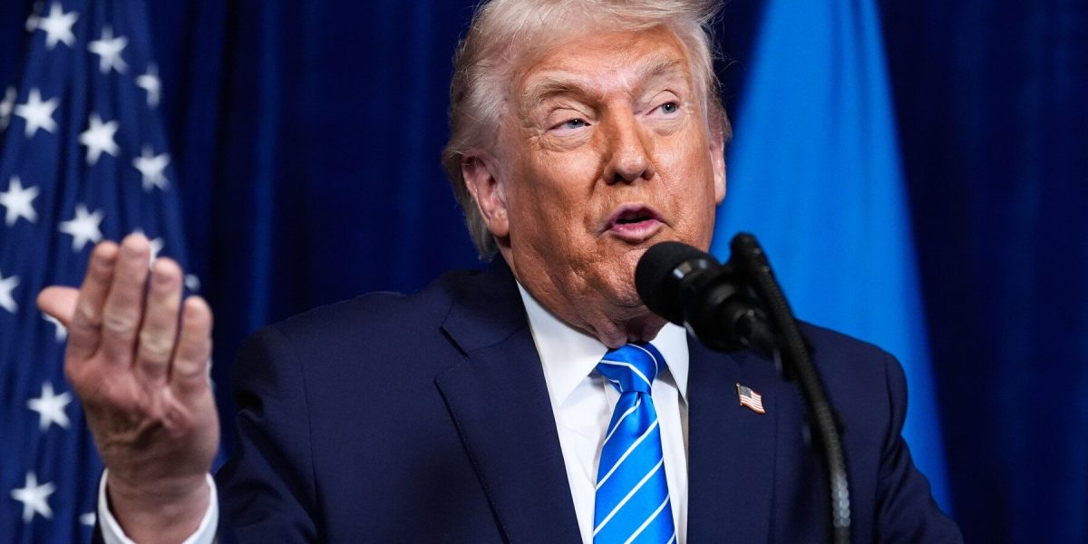 Donald Trump, referindu-se la propunerile de încetare a focului din Ucraina, a declarat că „nu este suficient, dar este un pas înainte foarte important”, în cadrul evenimentului de Paște organizat la Casa Albă