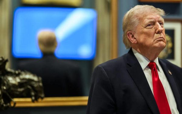 Trump amenință IRANUL: Distrugere TOTALĂ! Teheranul promite RĂZBOI